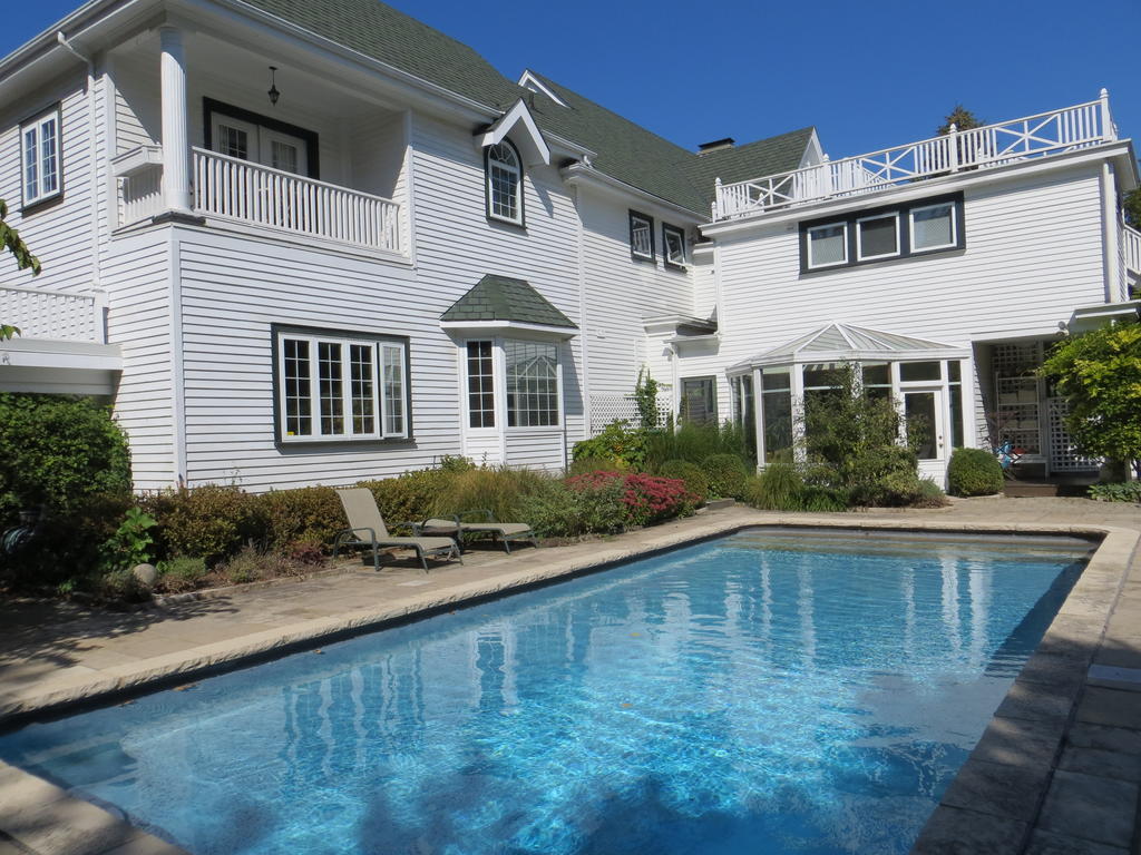 Lakewinds Country Manor Bed & Breakfast Niagara-on-the-Lake Exterior photo